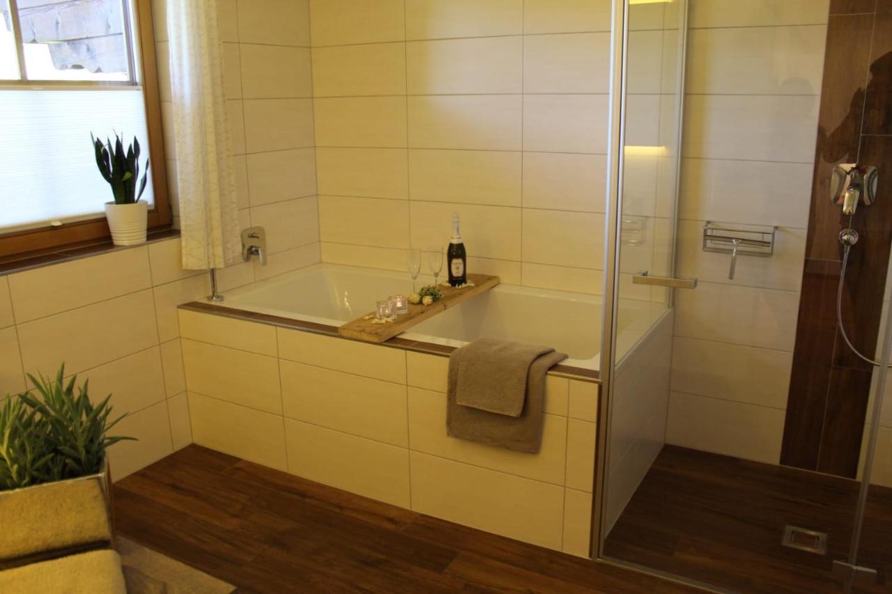Appartement อีเบิน อิม พอนเกา ภายนอก รูปภาพ